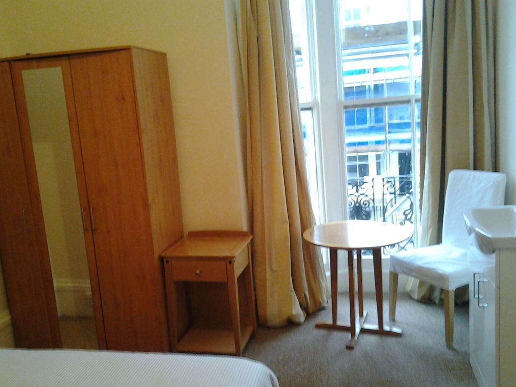 Sterling House Hotel Eastbourne Phòng bức ảnh