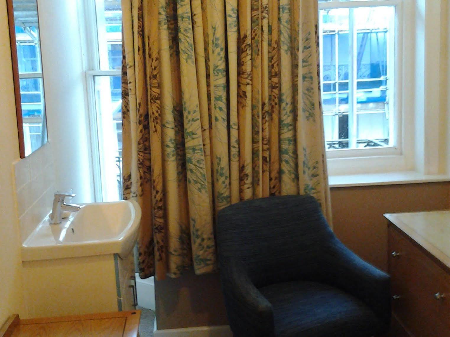Sterling House Hotel Eastbourne Ngoại thất bức ảnh